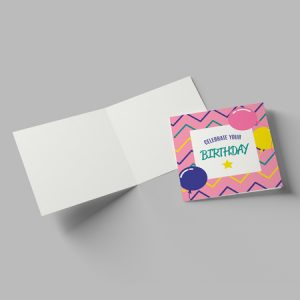 Carte d'anniversaire carré pliée
