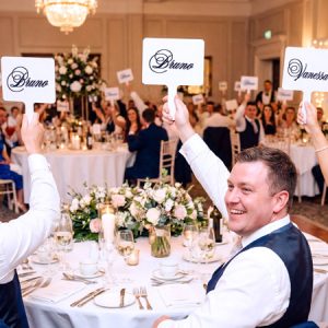 Impression pancarte à main mariage